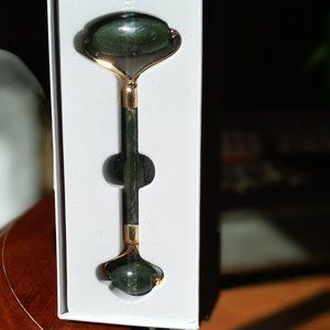 NEW Jade Roller Gua Sha Set